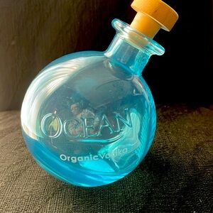 Ocean Vodka Decanter w/Cork & Rubber Top